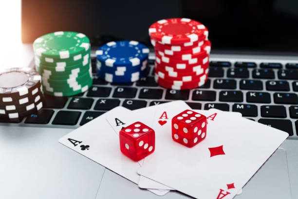 jingga 888 game library showing Free Play availability across live dealer, slots, and esports